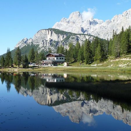 מיזורינה Albergo Chalet Lago Antorno מראה חיצוני תמונה