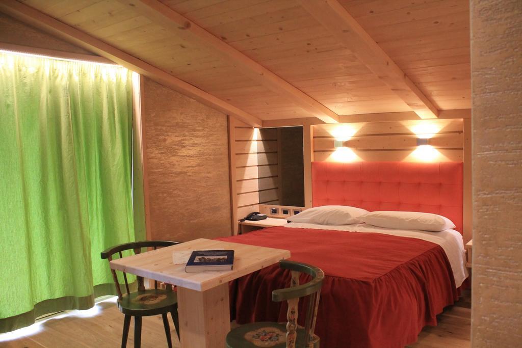 מיזורינה Albergo Chalet Lago Antorno מראה חיצוני תמונה