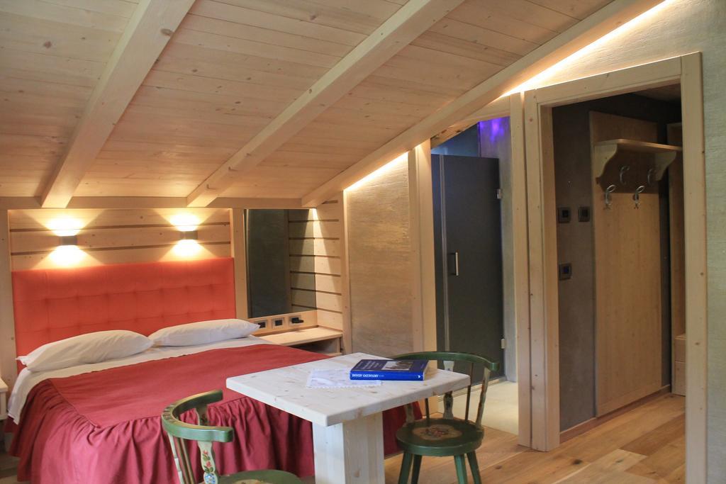 מיזורינה Albergo Chalet Lago Antorno מראה חיצוני תמונה