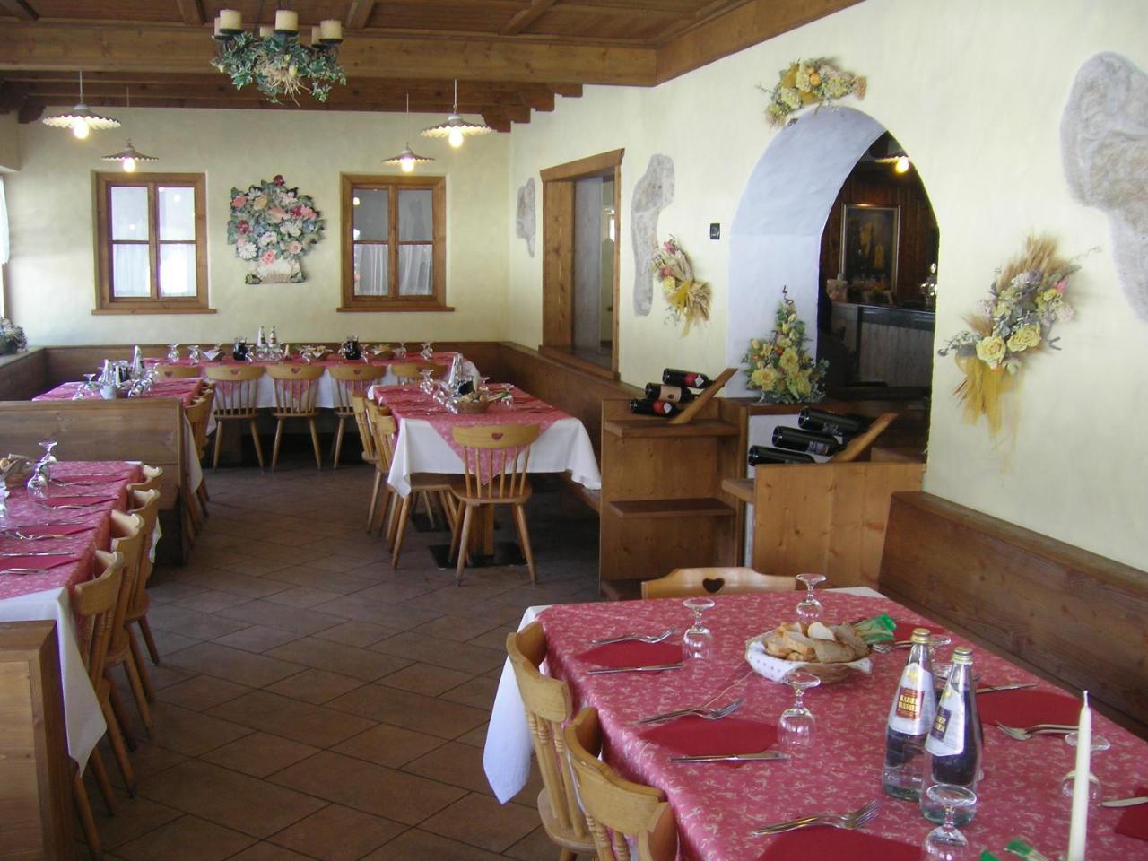 מיזורינה Albergo Chalet Lago Antorno מראה חיצוני תמונה